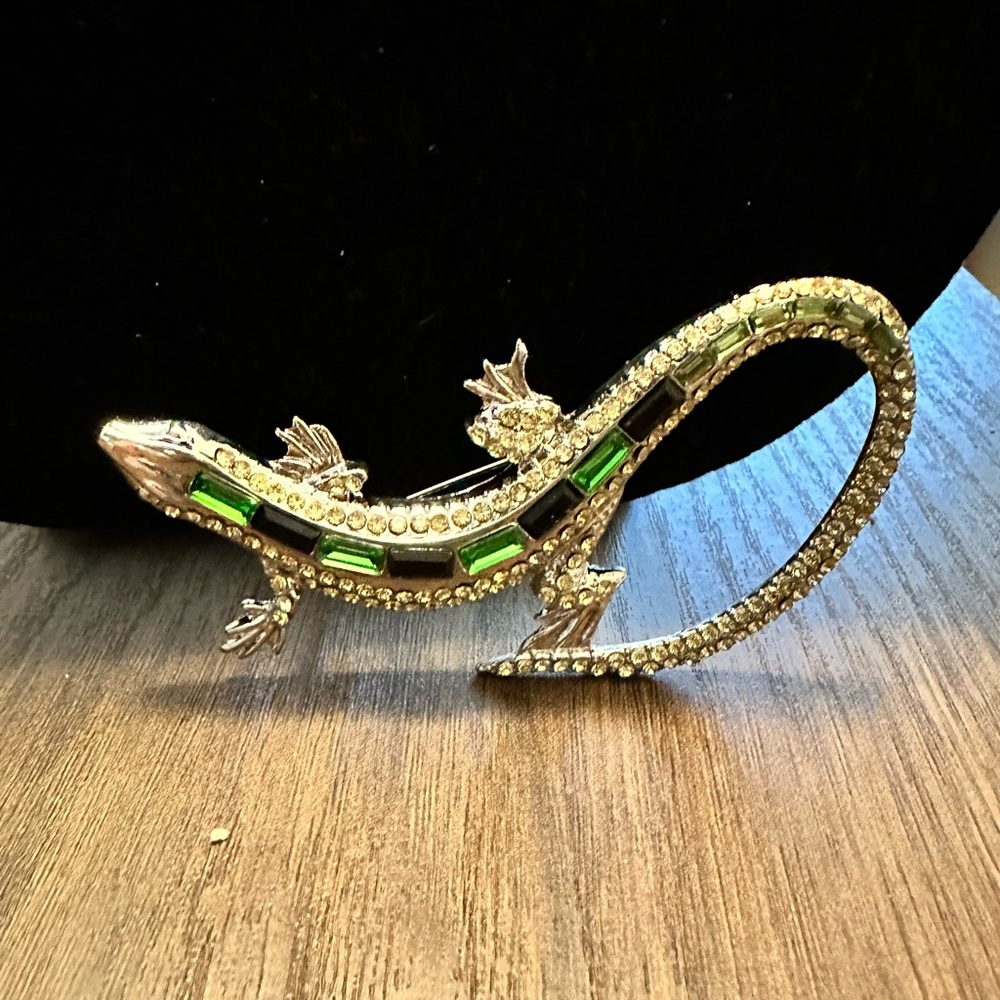 Sassy Jones “Laguna” Brooch